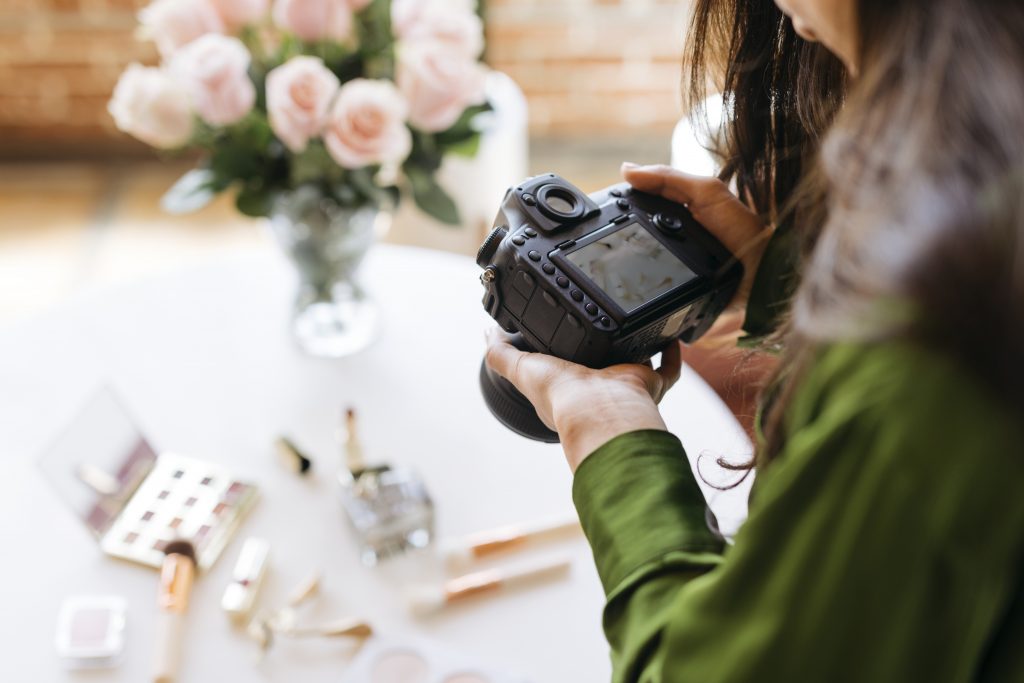 PRODUCT PHOTOGRAPHY TIPS